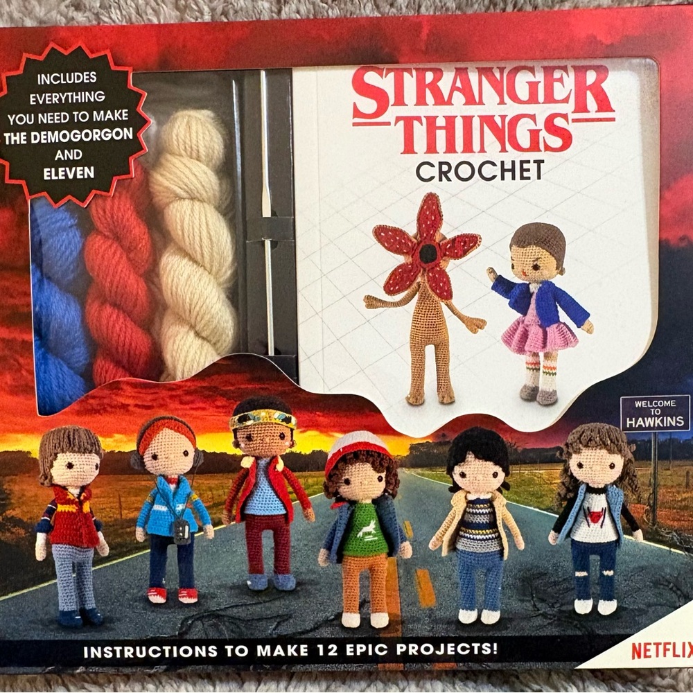 Stranger Things Crochet Kit - NWT - Picture 3 of 3